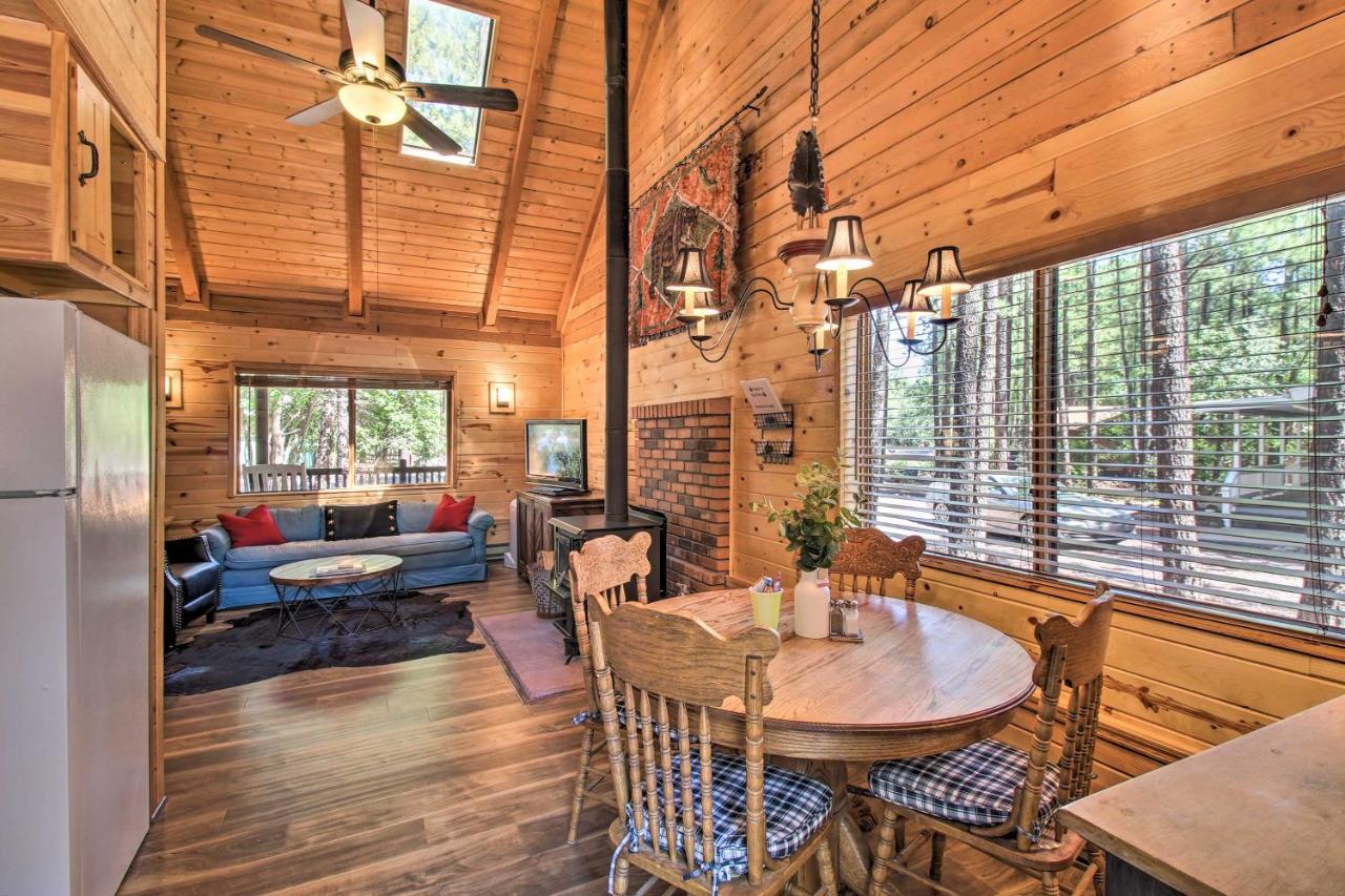 Pinetop-Lakeside Cabin With Deck Hike, Ski And Golf Bagian luar foto